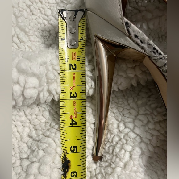 Boutique 9 Caphis Snake Skin Pattern Platform Heels - Picture 12 of 13